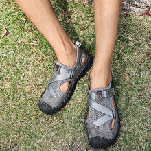 Load image into Gallery viewer, Men's Outdoor Wading Beach Shoes Mesh Non-slip Hole Sandals
