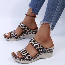 Load image into Gallery viewer, Women's Casual Slope Heel Snake Print Slippers
